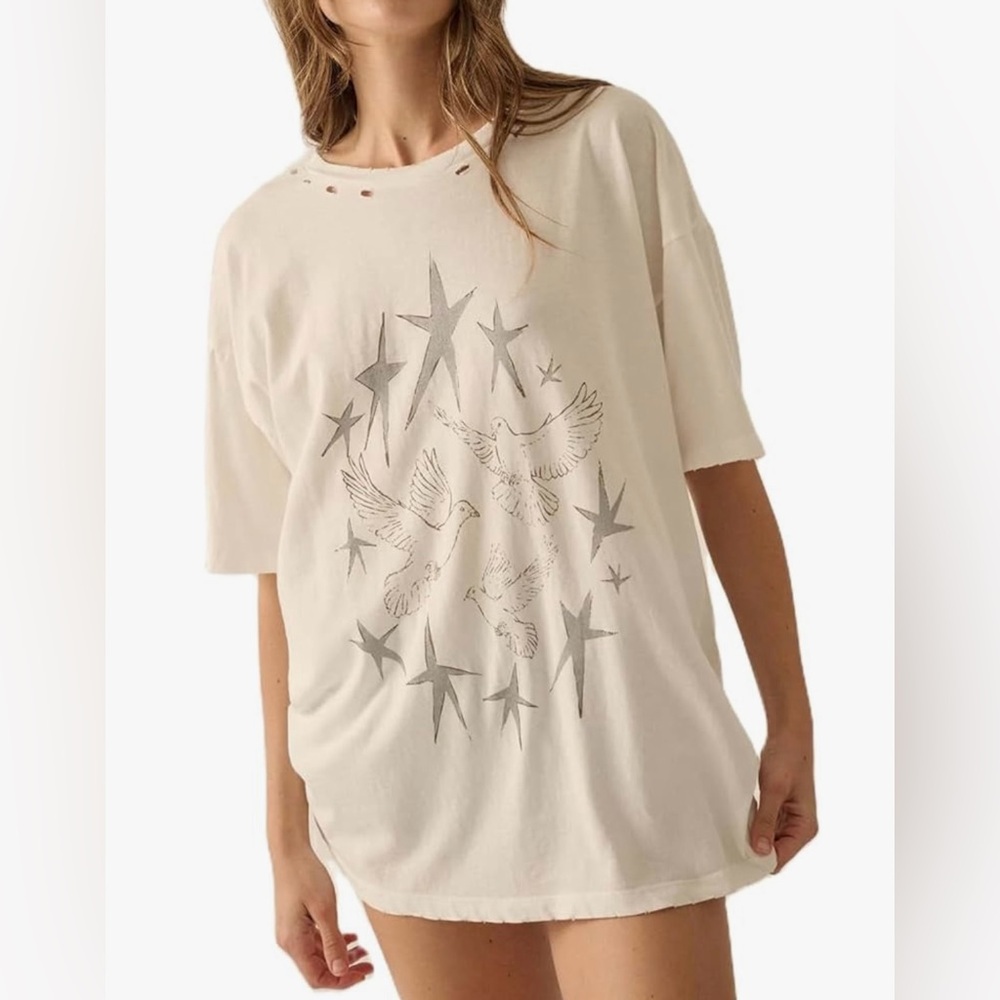 Cream Graphic T-Shirt with Doves and Stars